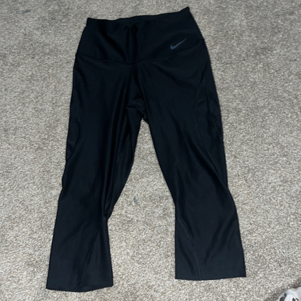 Nike black dri fit capris